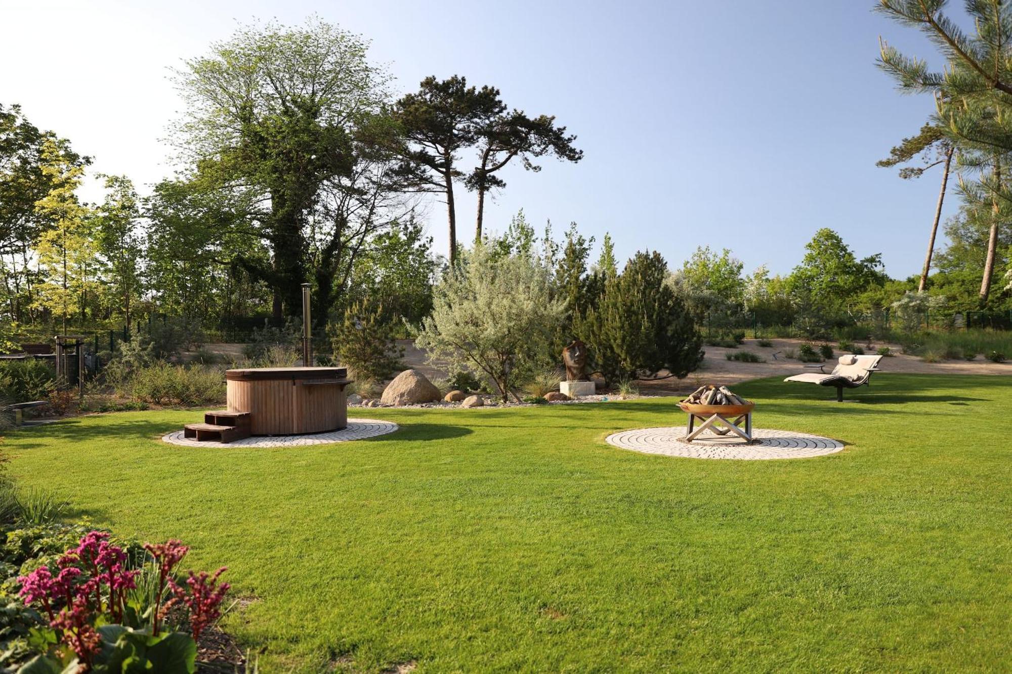 Villa Schmidt - Strandhaus Direkt Am Meer Mit Sauna, Sport Und Duenengarten II Rostock Esterno foto