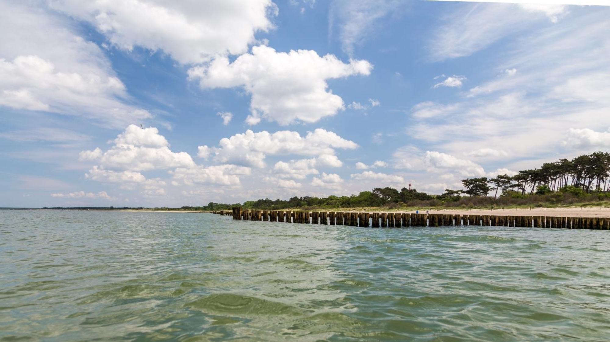 Villa Schmidt - Strandhaus Direkt Am Meer Mit Sauna, Sport Und Duenengarten II Rostock Esterno foto