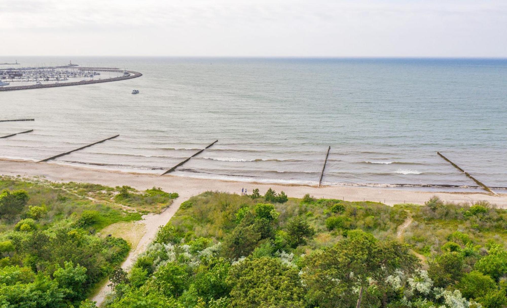 Villa Schmidt - Strandhaus Direkt Am Meer Mit Sauna, Sport Und Duenengarten II Rostock Esterno foto